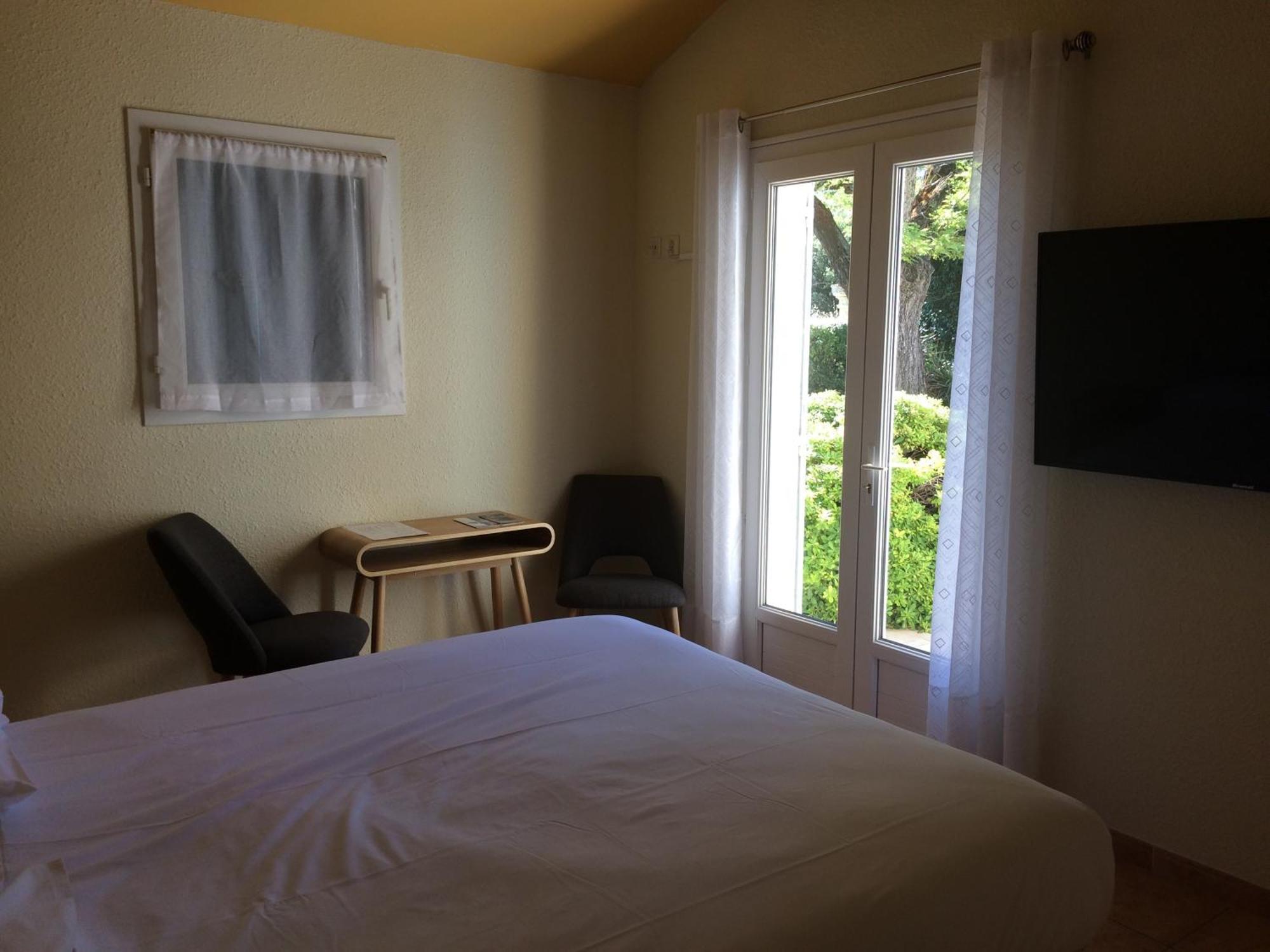 Castel Mireio Gites Cairanne ภายนอก รูปภาพ